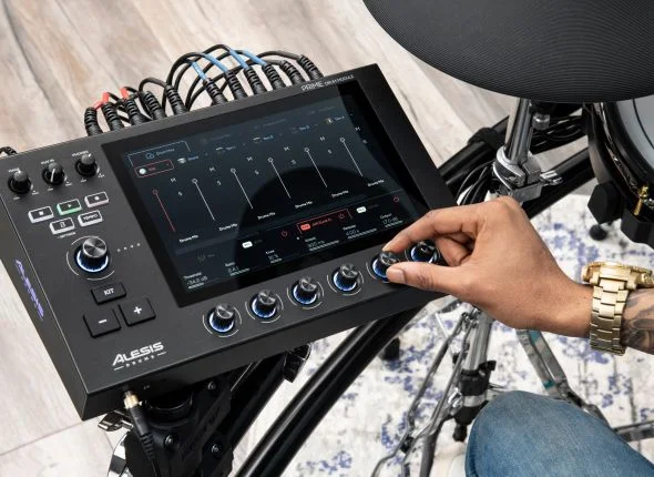 Alesis-Strata-Prime-005