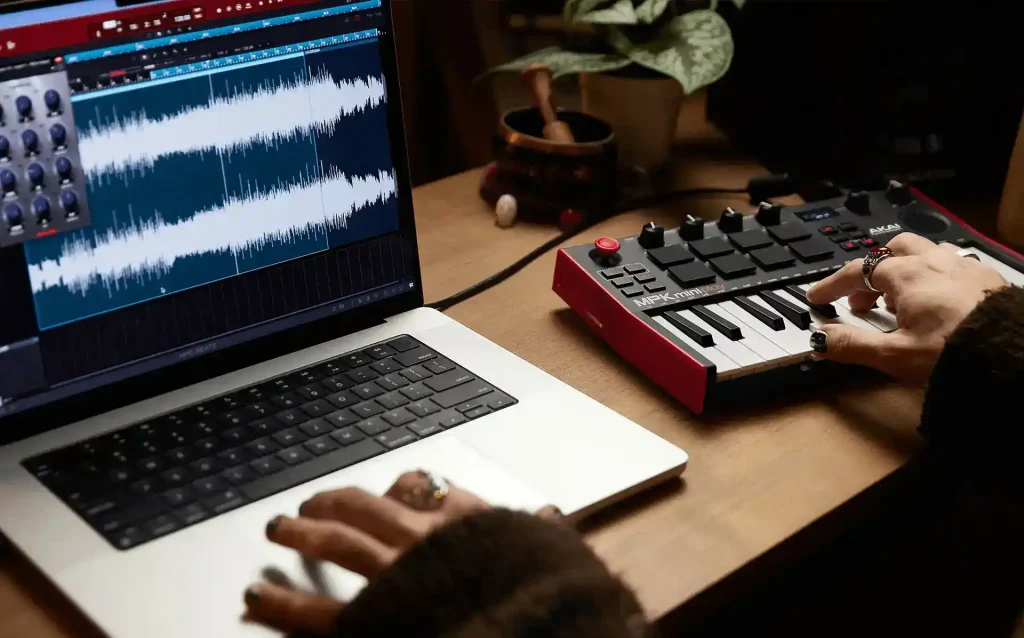 MIDI-Controler-MPK-Mini-Play-MKIII