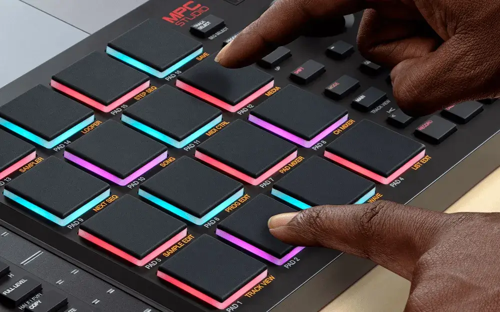 کنترلر-نرم-افزار-Akai-MPC-Studio-2-002